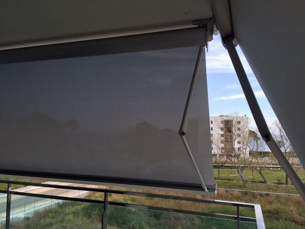 Toldos Cofre (MaxiBox / StorBox) 6 apartamento toldo cofre cambrils 4
